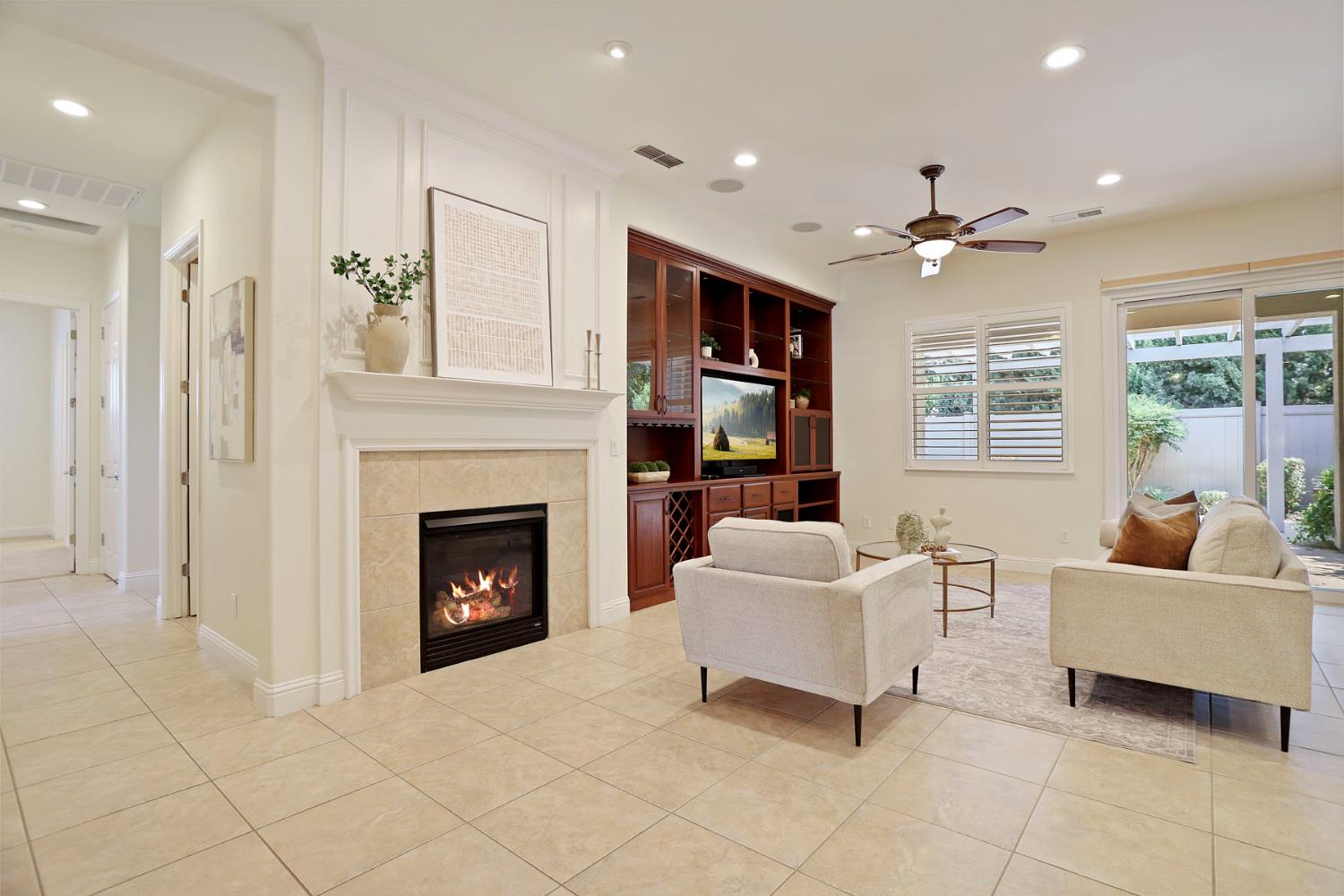 1288 Maple Valley St, Manteca, CA 95336