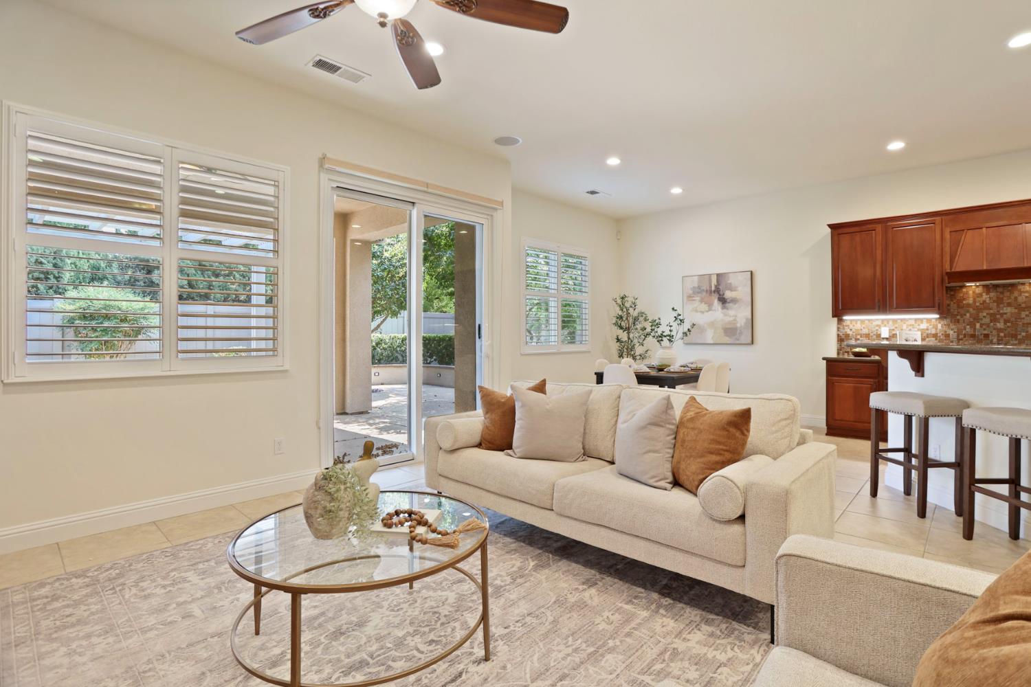1288 Maple Valley St, Manteca, CA 95336
