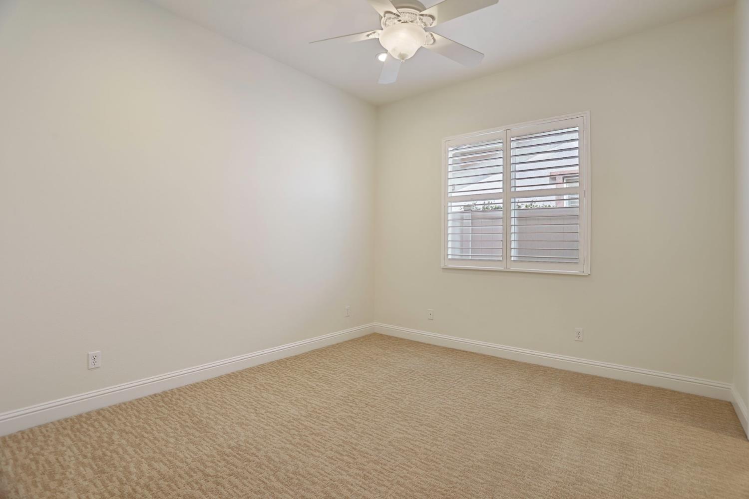 1288 Maple Valley St, Manteca, CA 95336