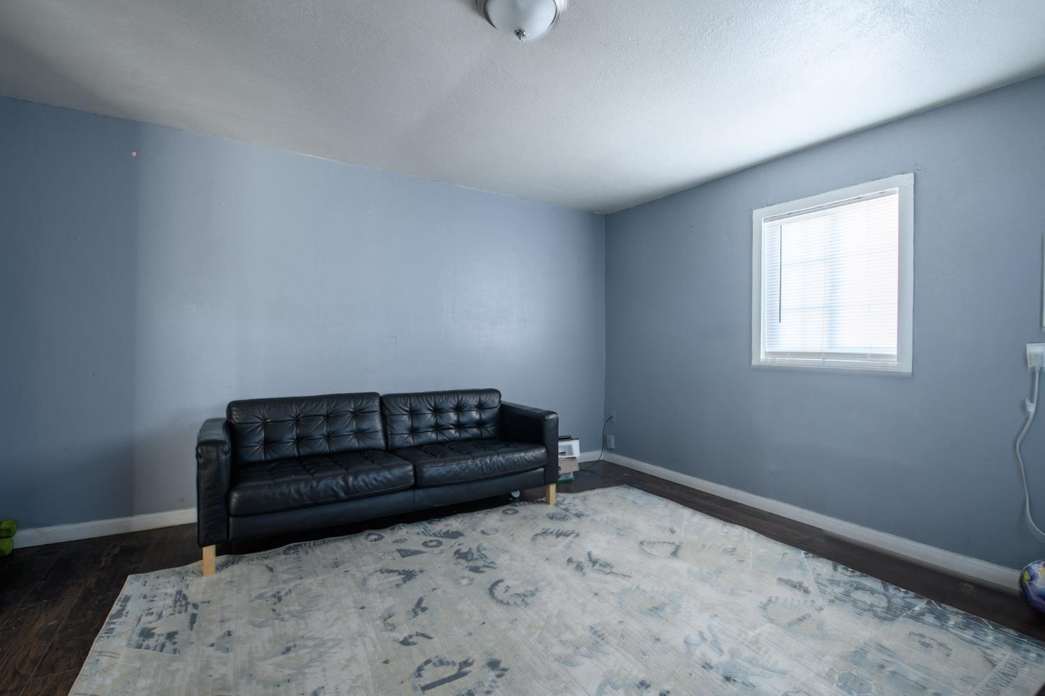 217 Rio Grande Ave, Modesto, CA 95351