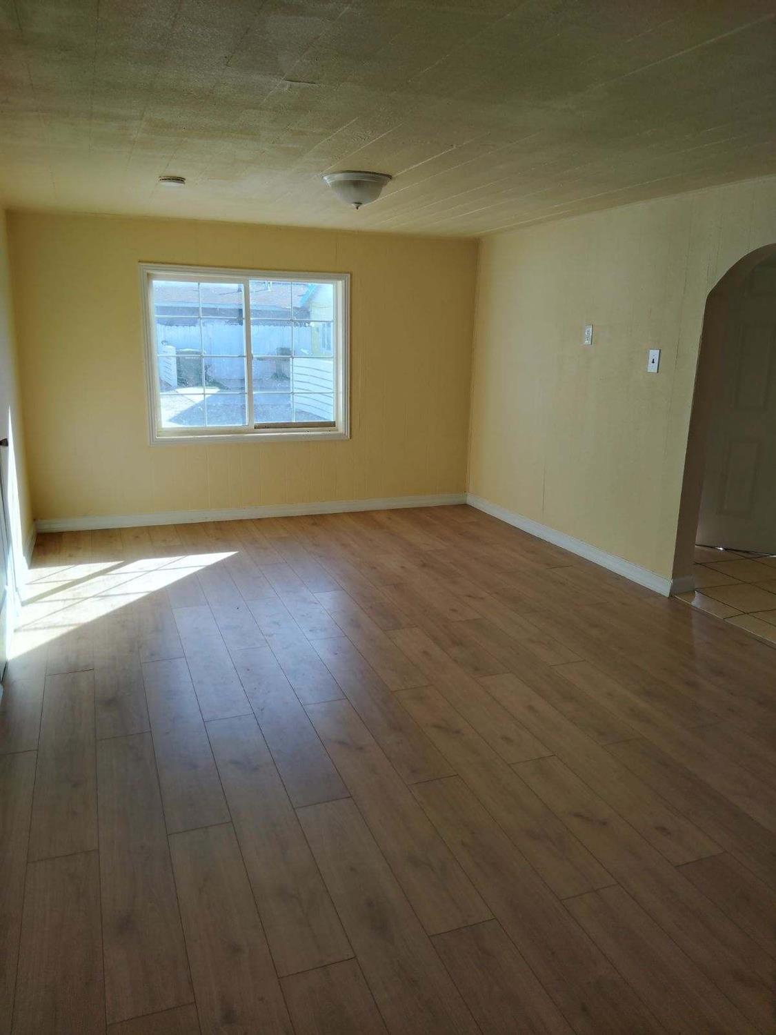 217 Rio Grande Ave, Modesto, CA 95351