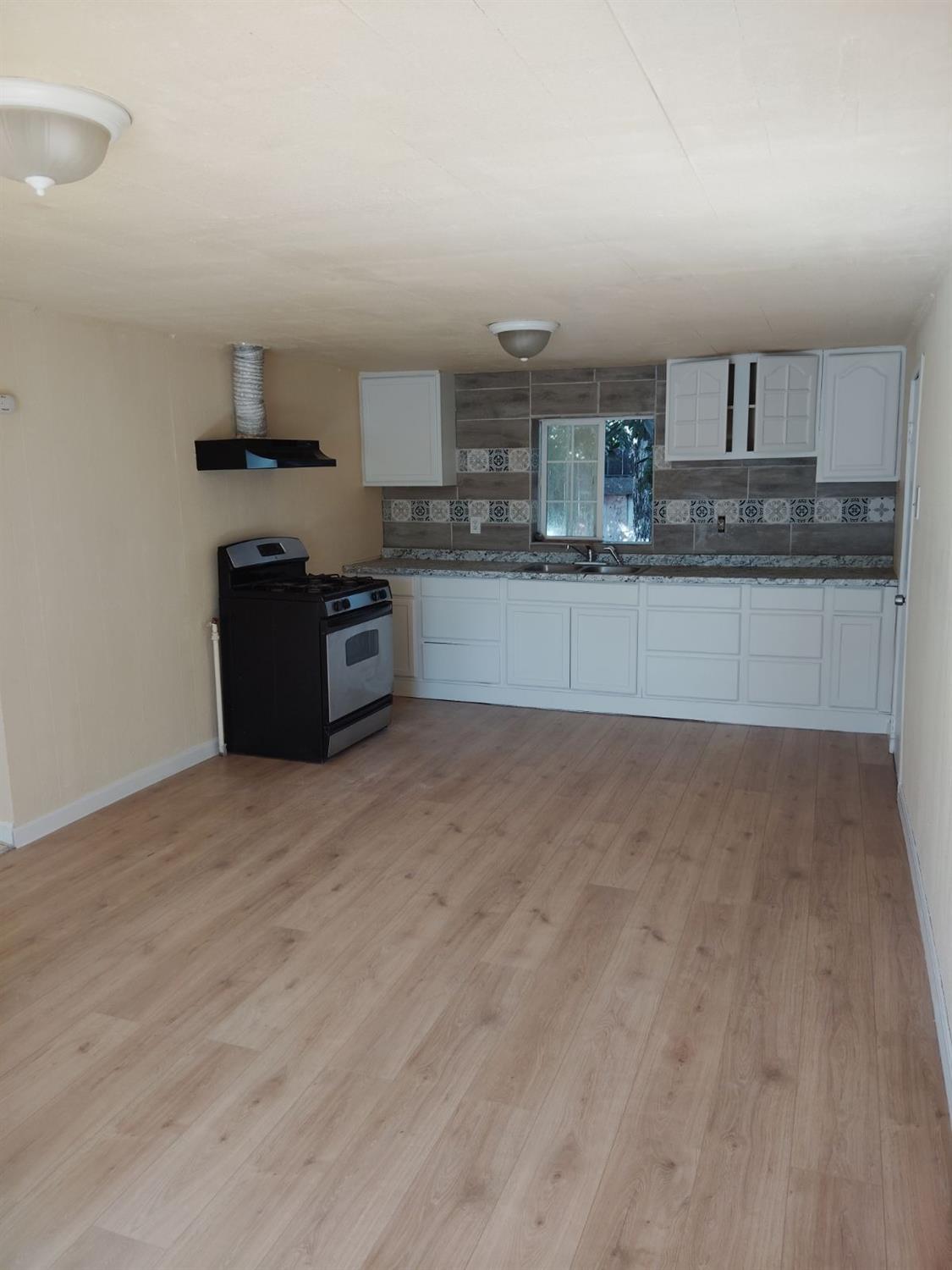 217 Rio Grande Ave, Modesto, CA 95351