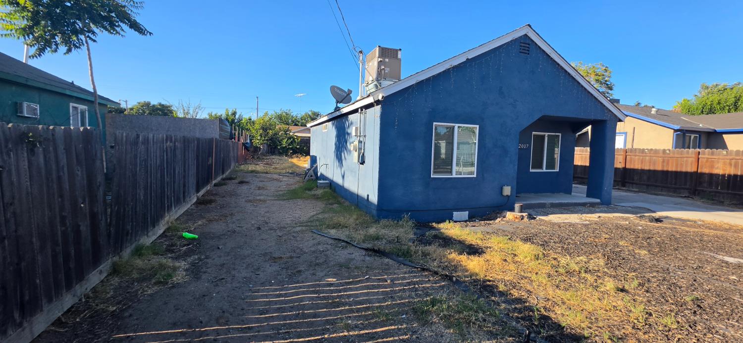 2017 Donald St, Modesto, CA 95351