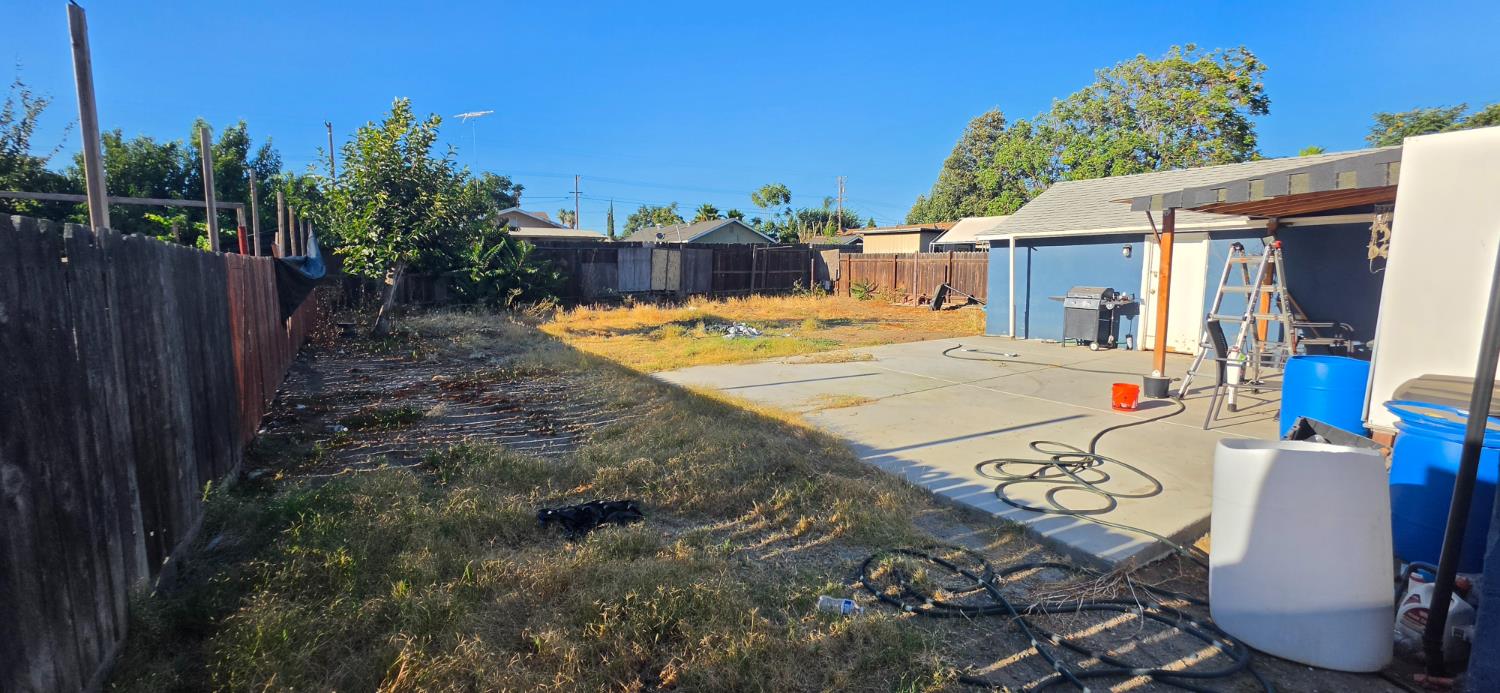 2017 Donald St, Modesto, CA 95351