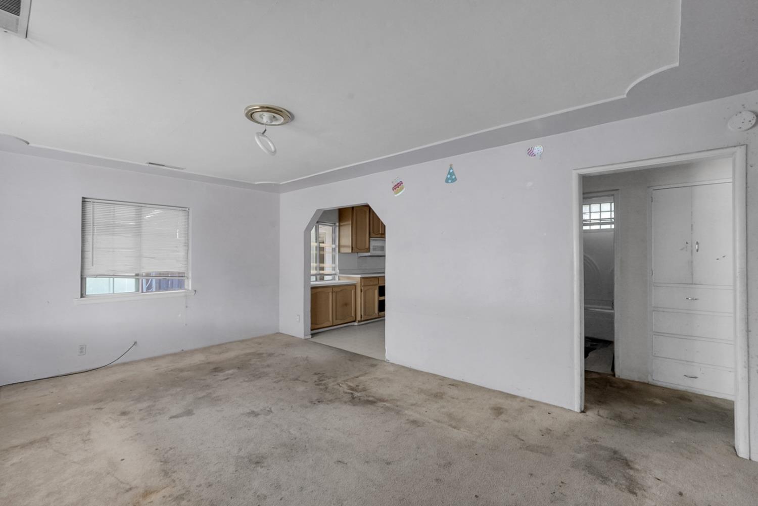 880 Julian St, Turlock, CA 95380