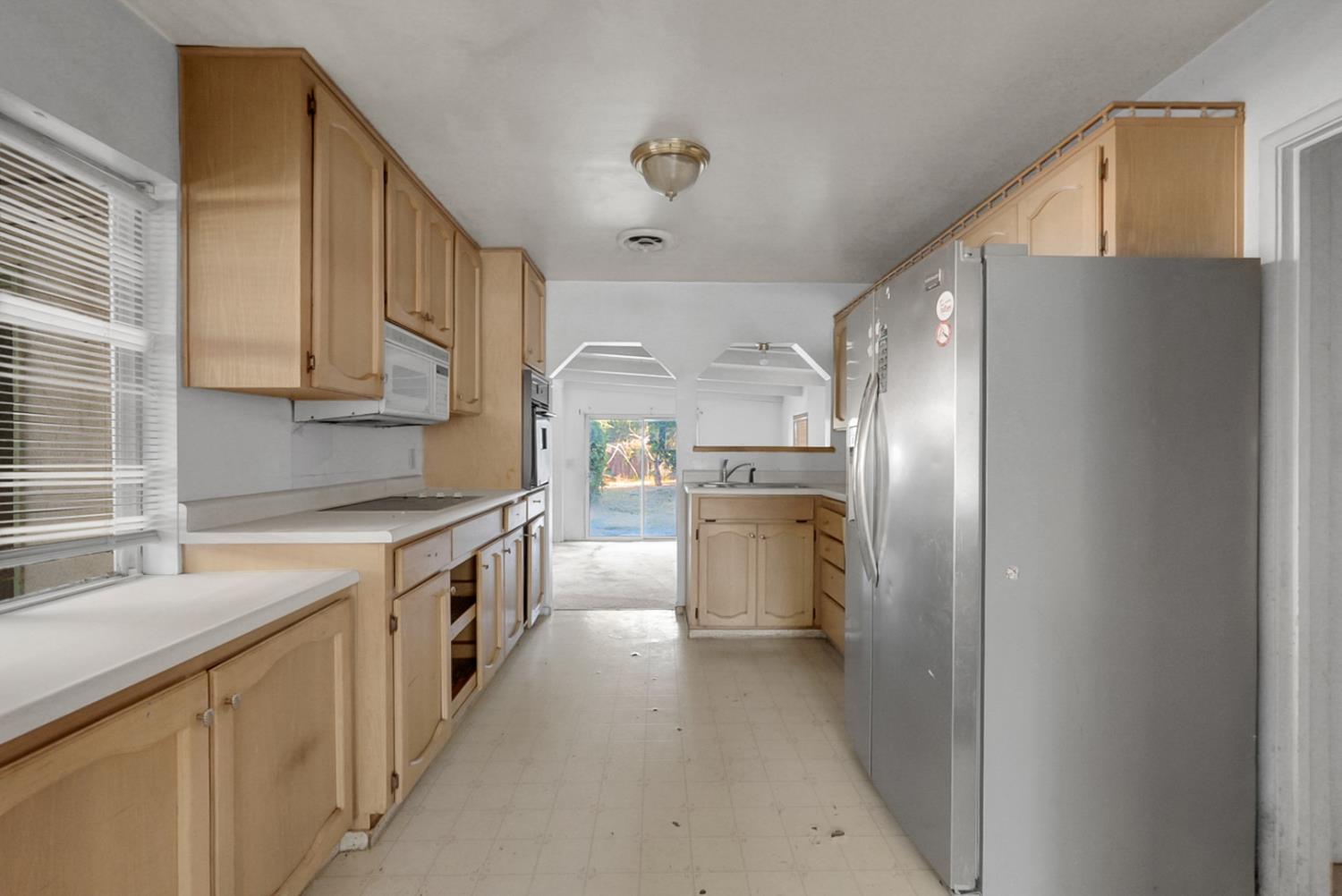 880 Julian St, Turlock, CA 95380