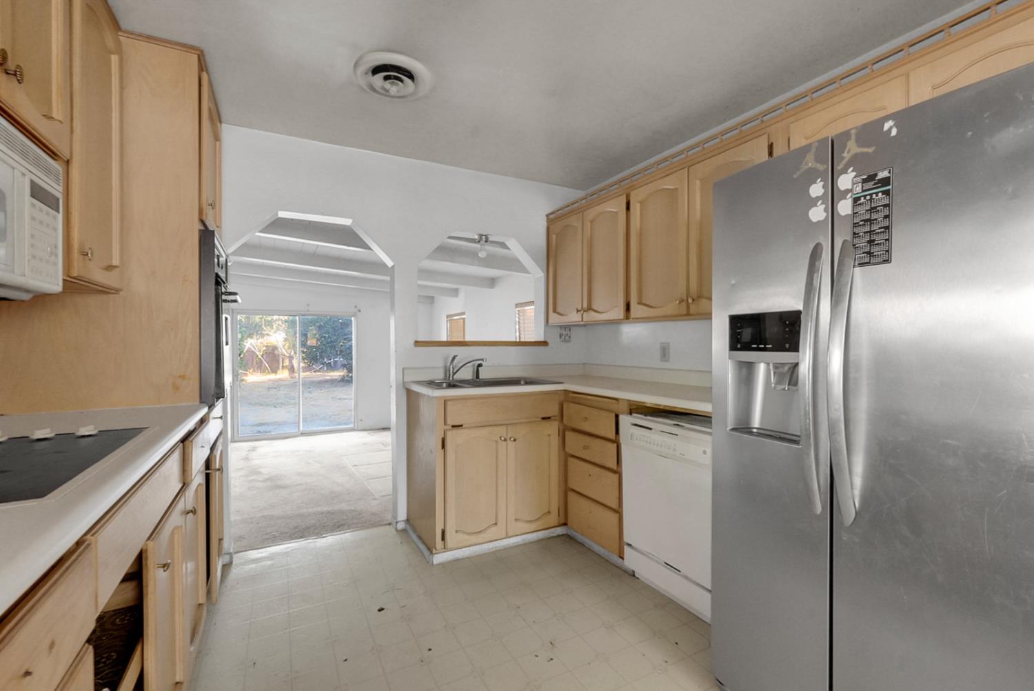 880 Julian St, Turlock, CA 95380