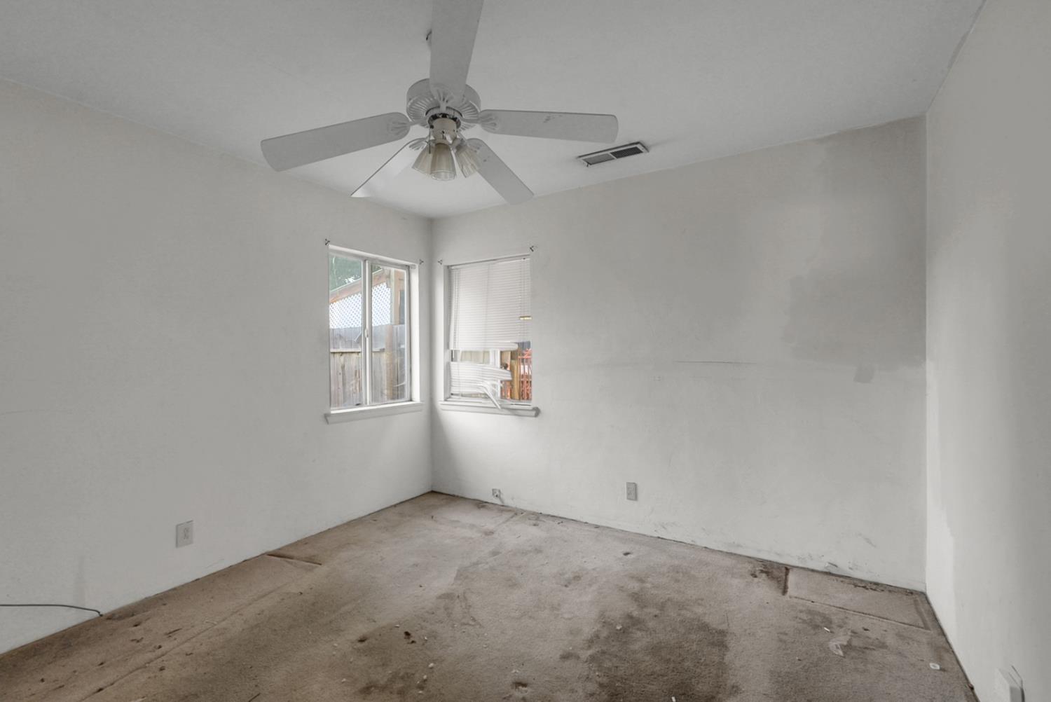 880 Julian St, Turlock, CA 95380