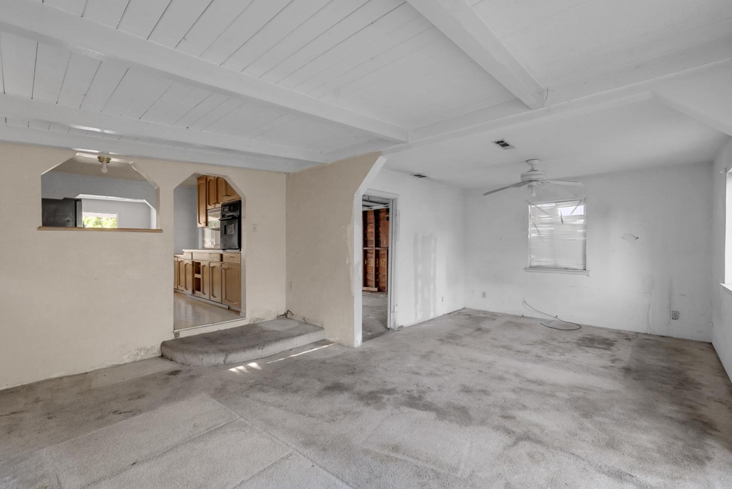 880 Julian St, Turlock, CA 95380