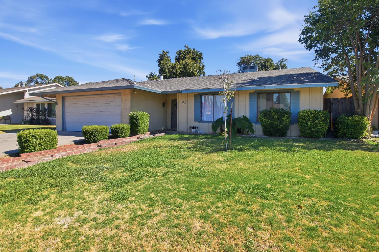 42 Sunset Ct, Merced, CA 95340