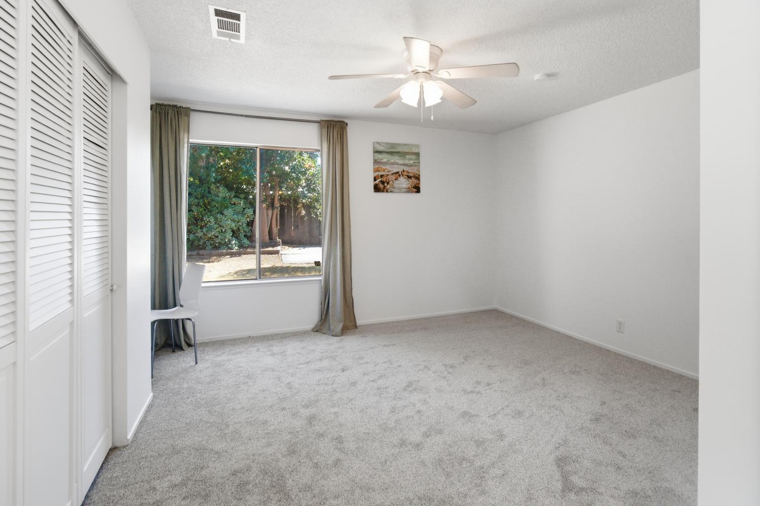 42 Sunset Ct, Merced, CA 95340
