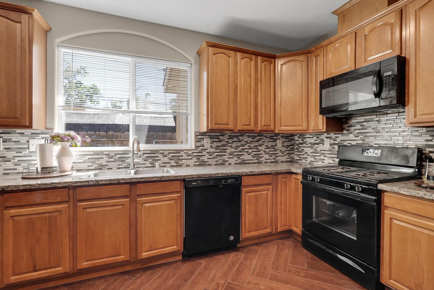 308 Ruberto St, Modesto, CA 95351