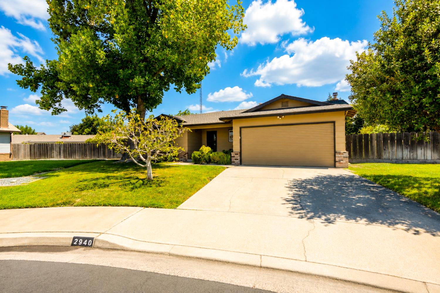 2940 Hughes Ct, Turlock, CA 95382