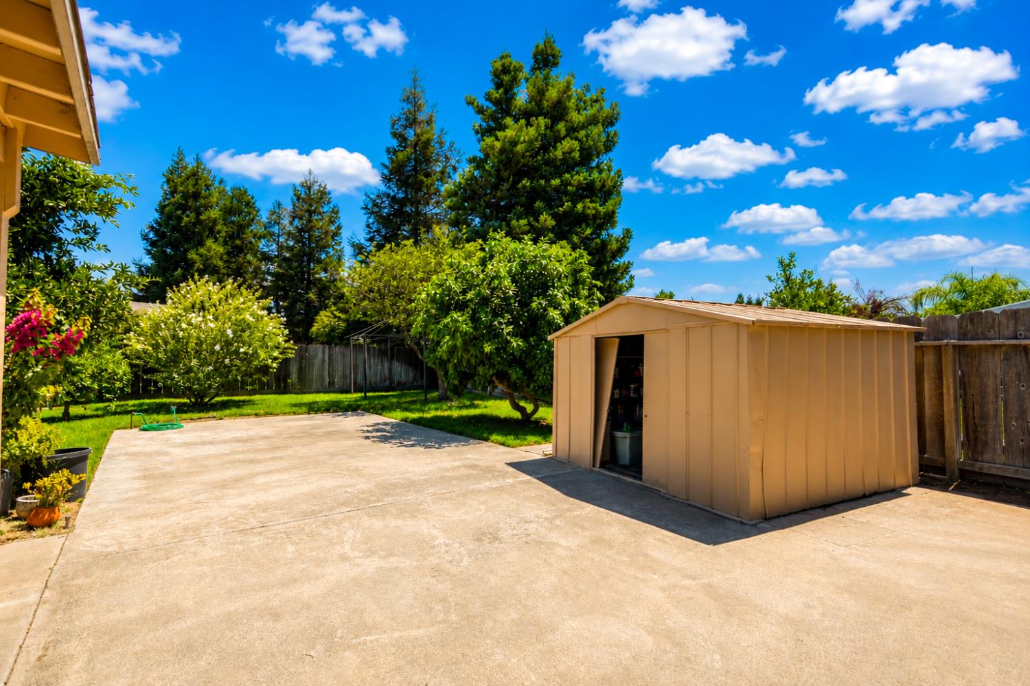 2940 Hughes Ct, Turlock, CA 95382