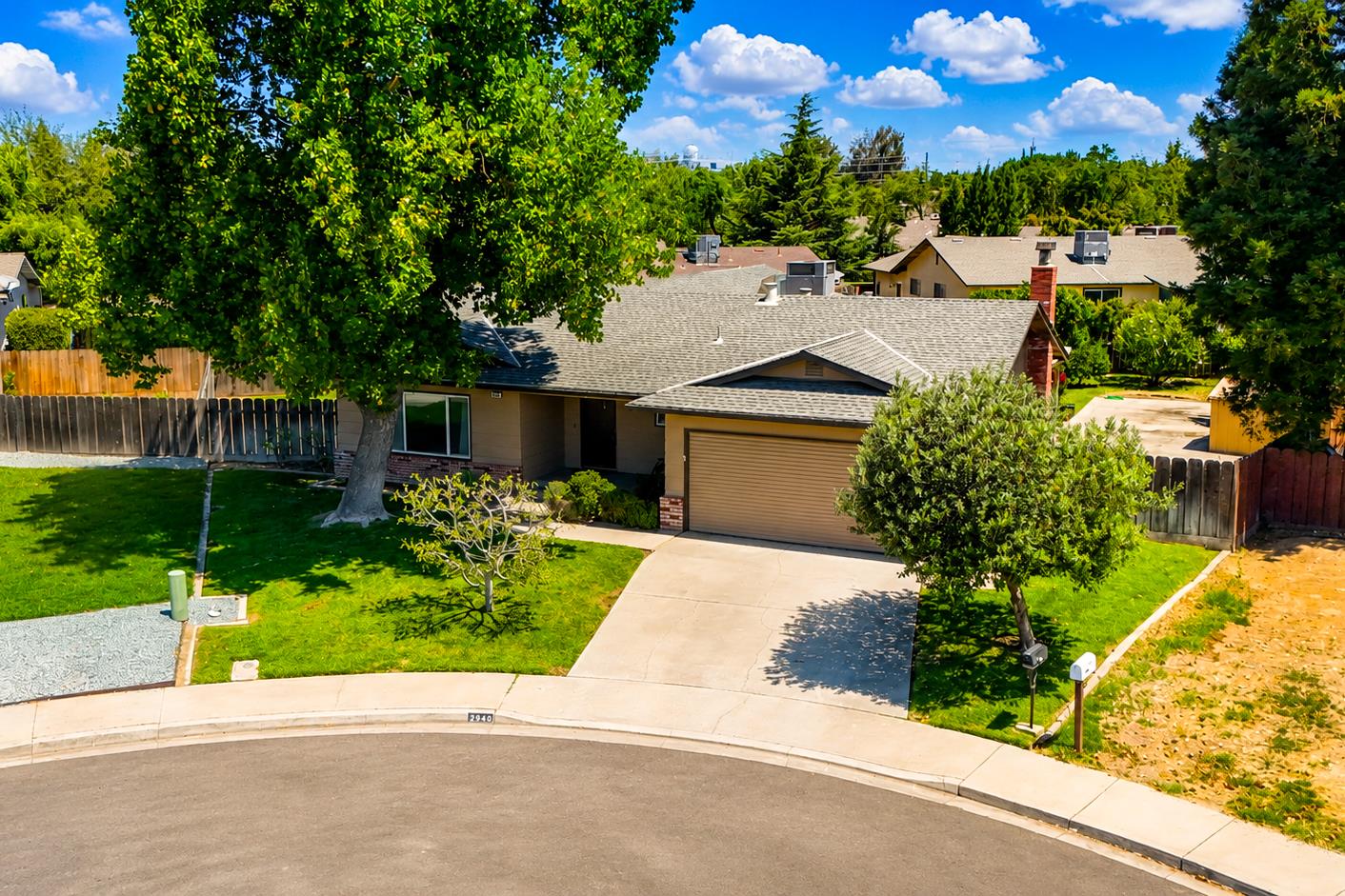 2940 Hughes Ct, Turlock, CA 95382