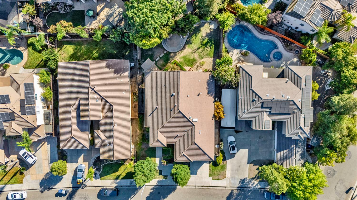 9514 N Larkspur Ave, Fresno, CA 93720
