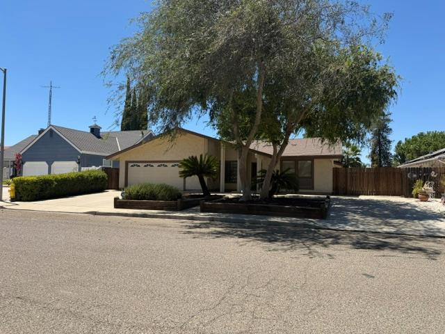 1125 Payne Ave, Gustine, CA 95322