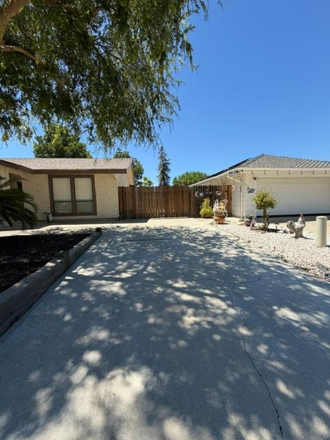 1125 Payne Ave, Gustine, CA 95322