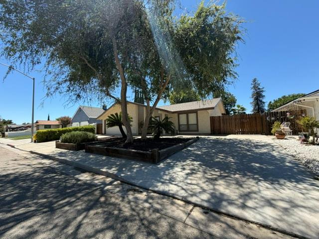 1125 Payne Ave, Gustine, CA 95322