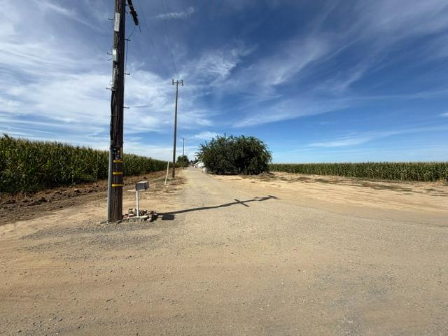 30292 Taglio Rd, Gustine, CA 95322