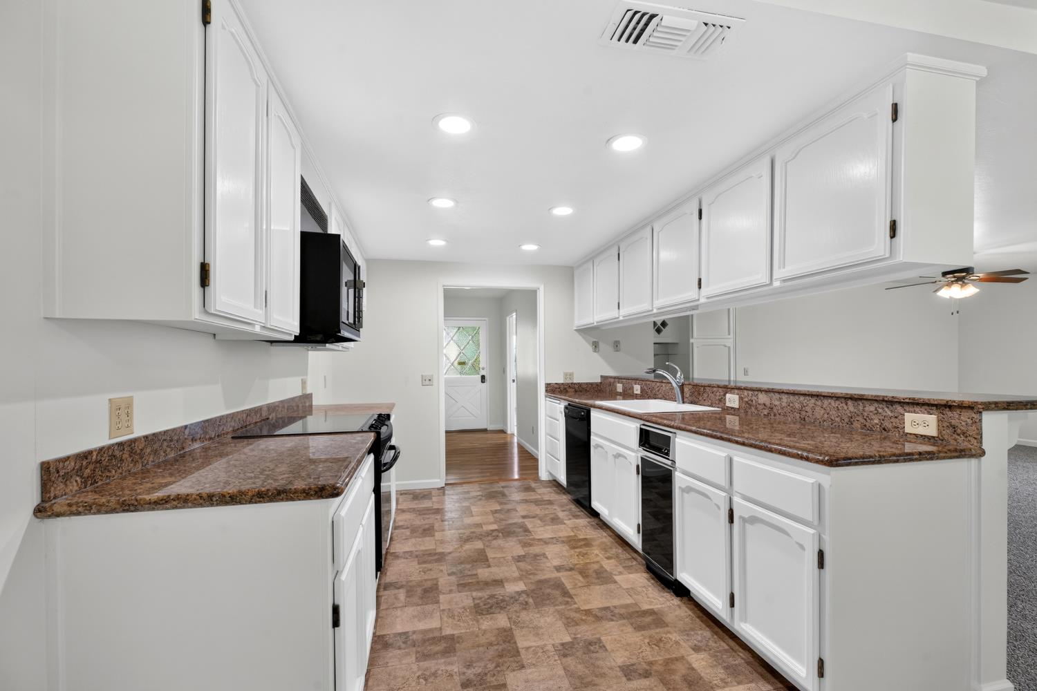 1279 Nana Pl, Manteca, CA 95336