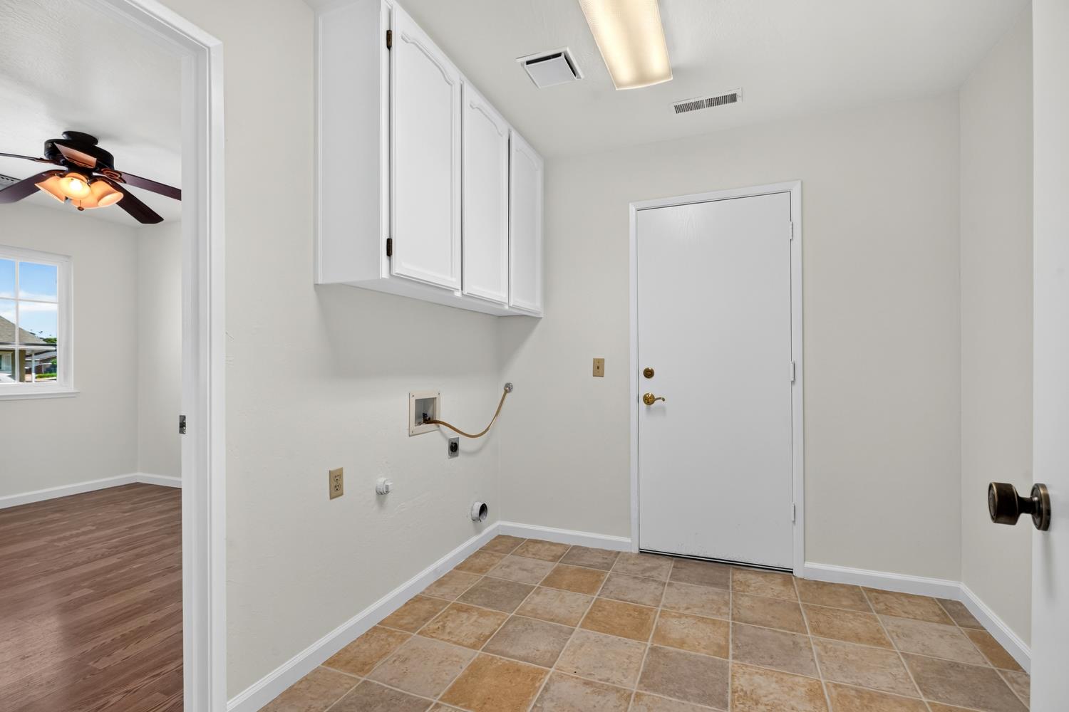 1279 Nana Pl, Manteca, CA 95336