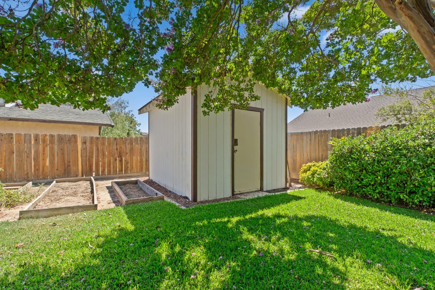 1279 Nana Pl, Manteca, CA 95336