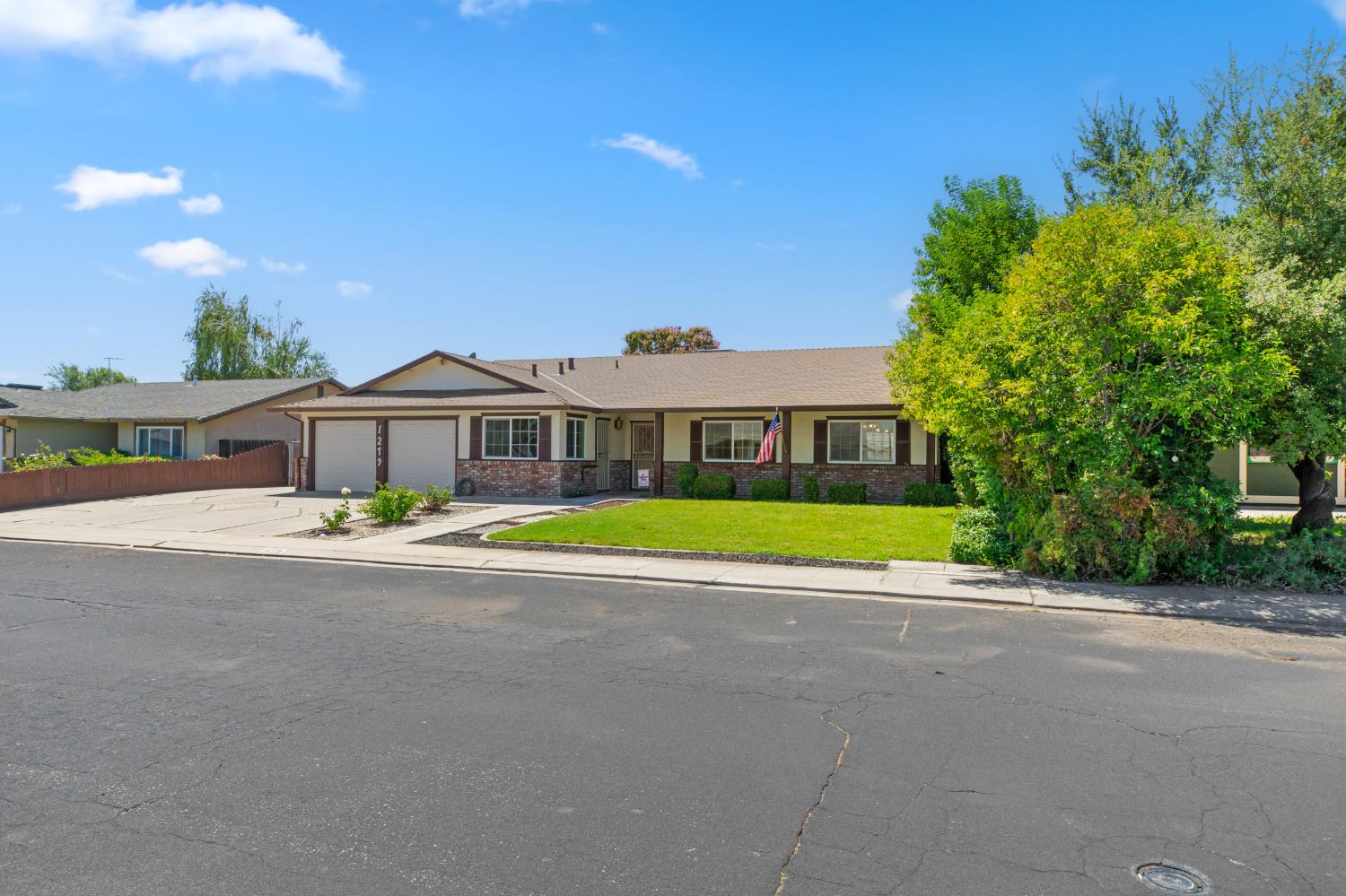 1279 Nana Pl, Manteca, CA 95336