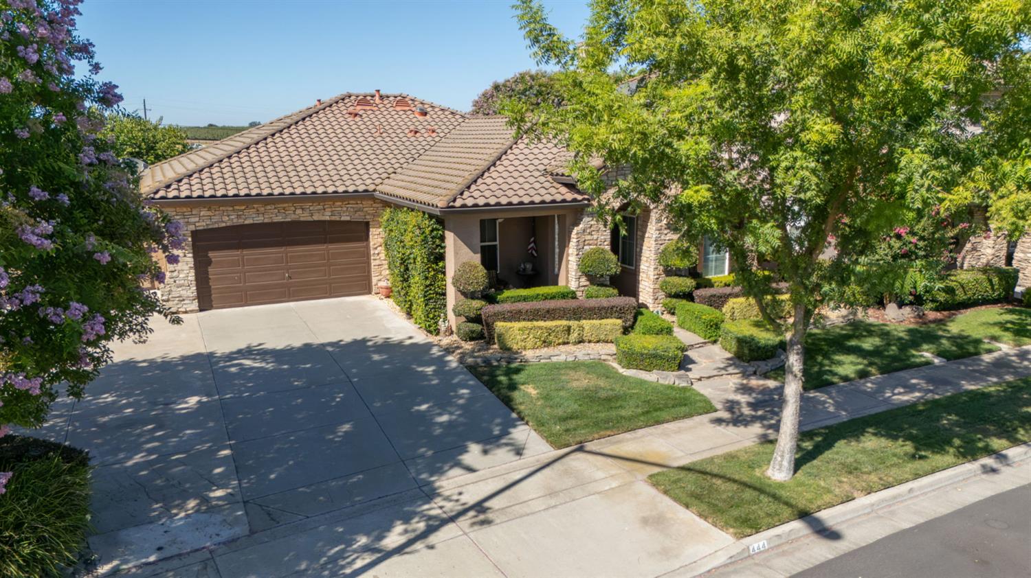 444 California St, Escalon, CA 95320