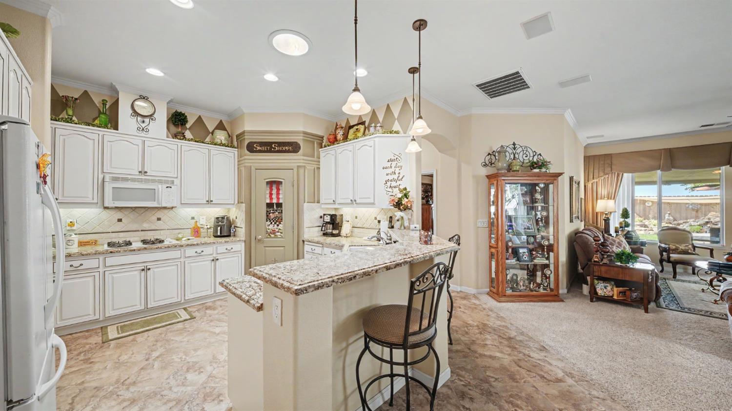 444 California St, Escalon, CA 95320