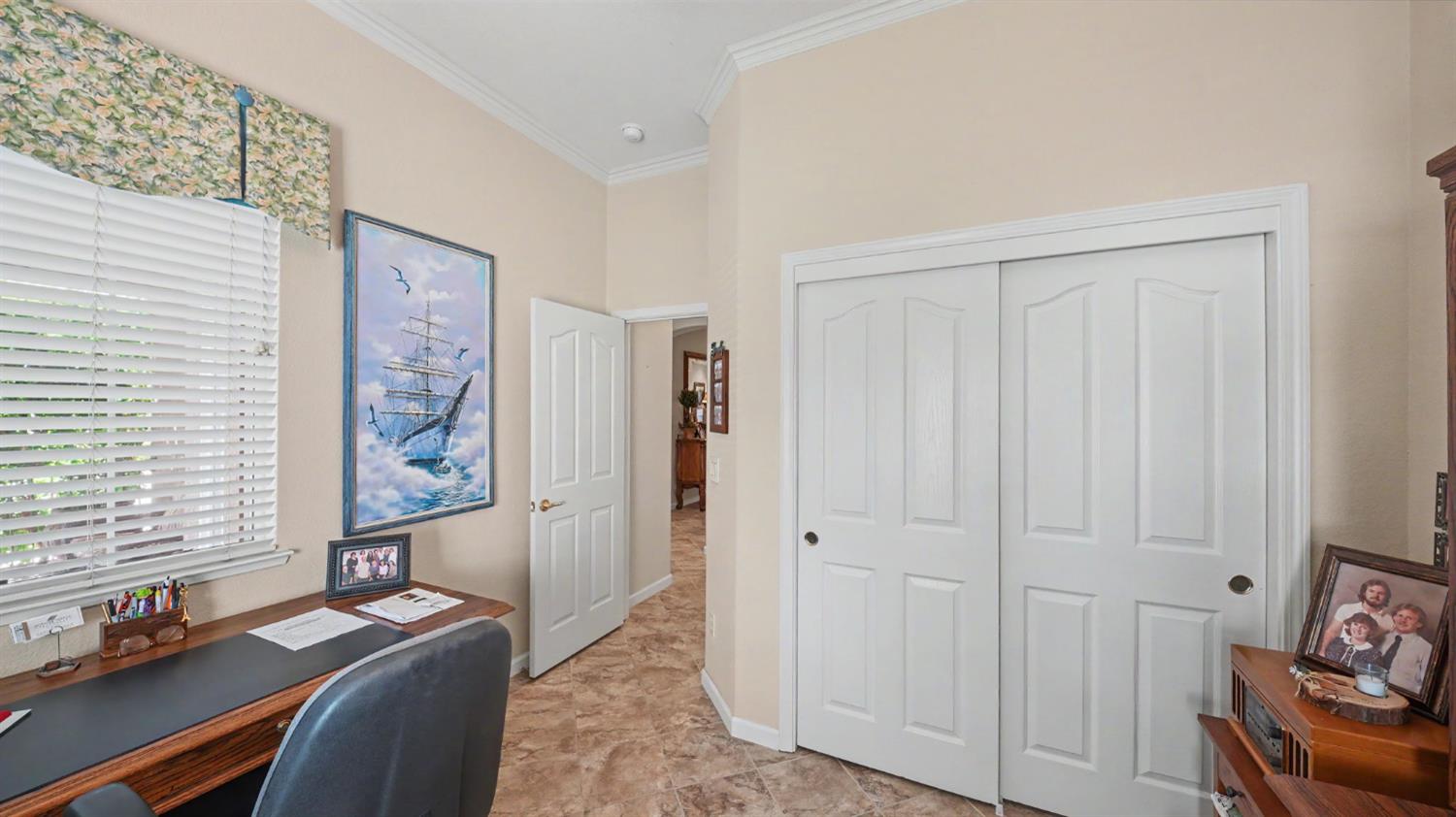 444 California St, Escalon, CA 95320