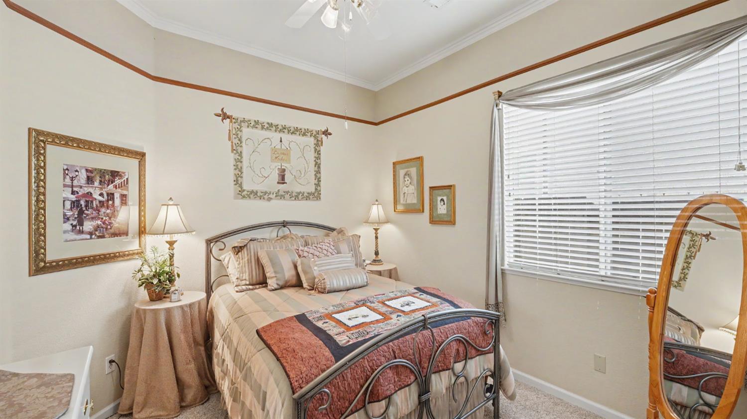 444 California St, Escalon, CA 95320