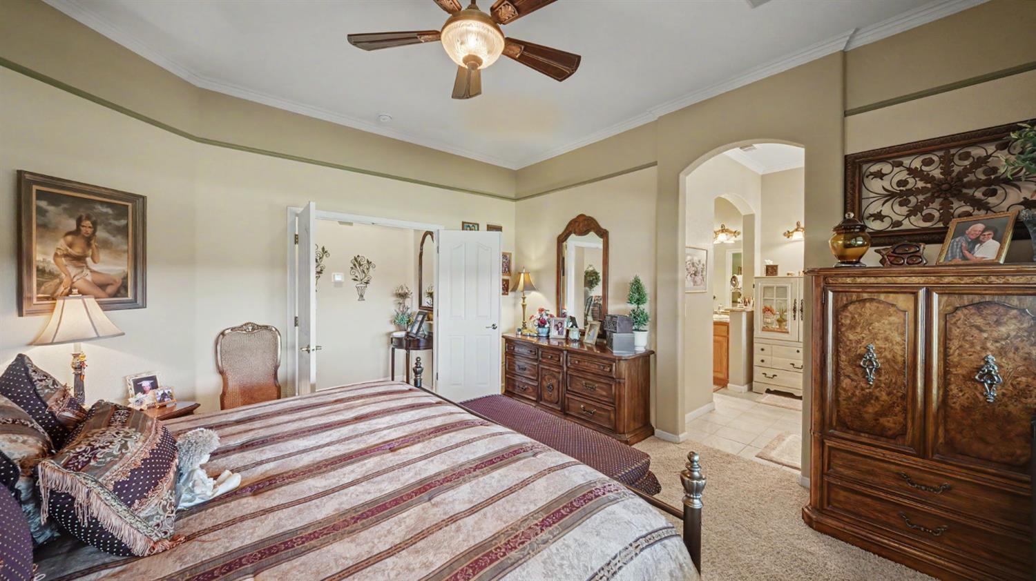 444 California St, Escalon, CA 95320