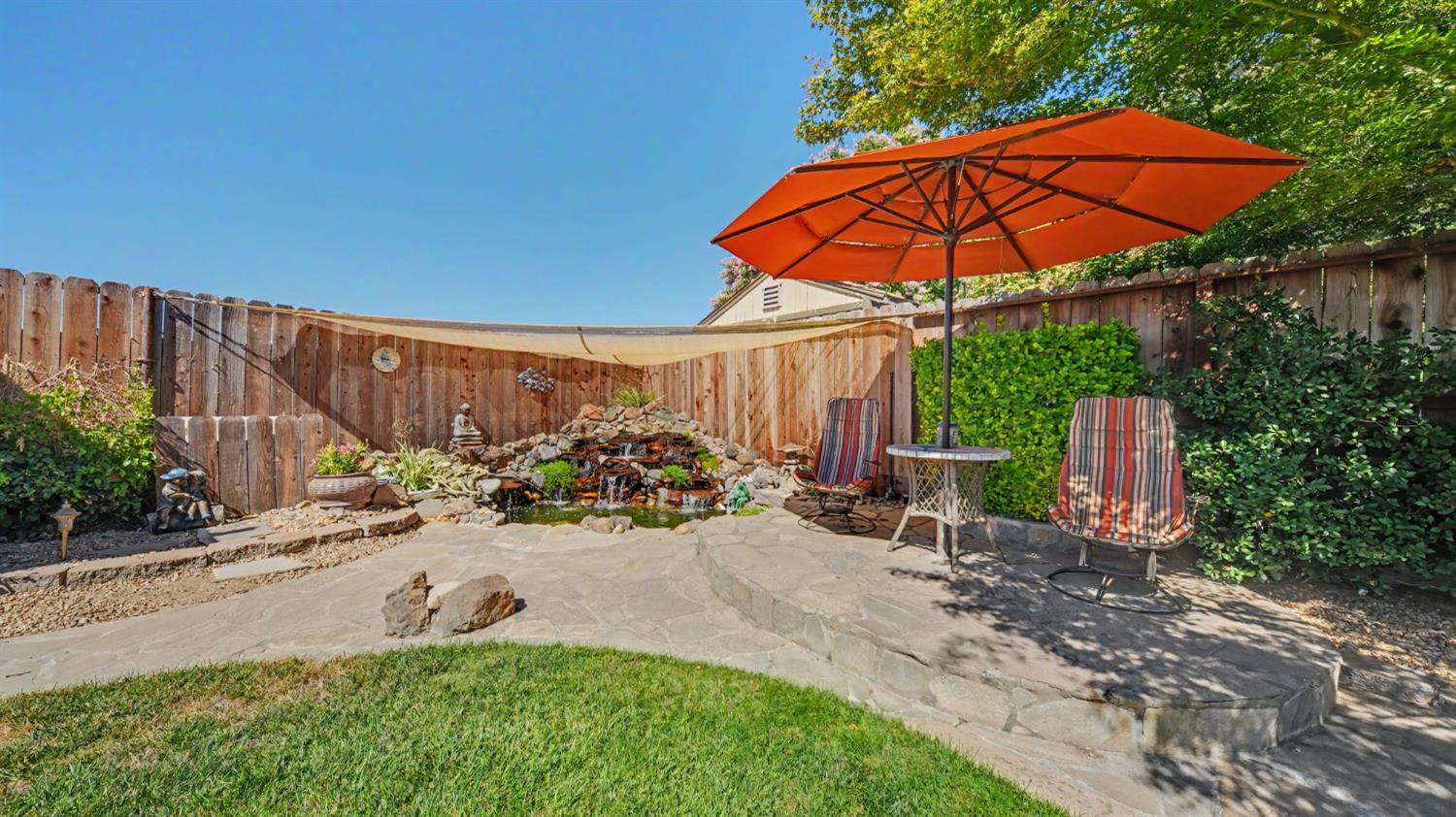 444 California St, Escalon, CA 95320