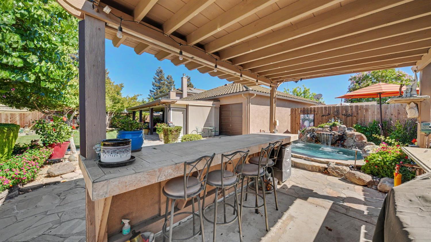 444 California St, Escalon, CA 95320