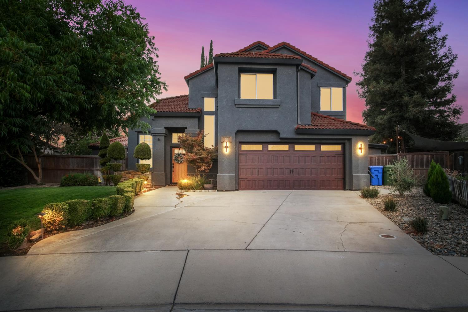 806 Ahern Ct, Turlock, CA 95382