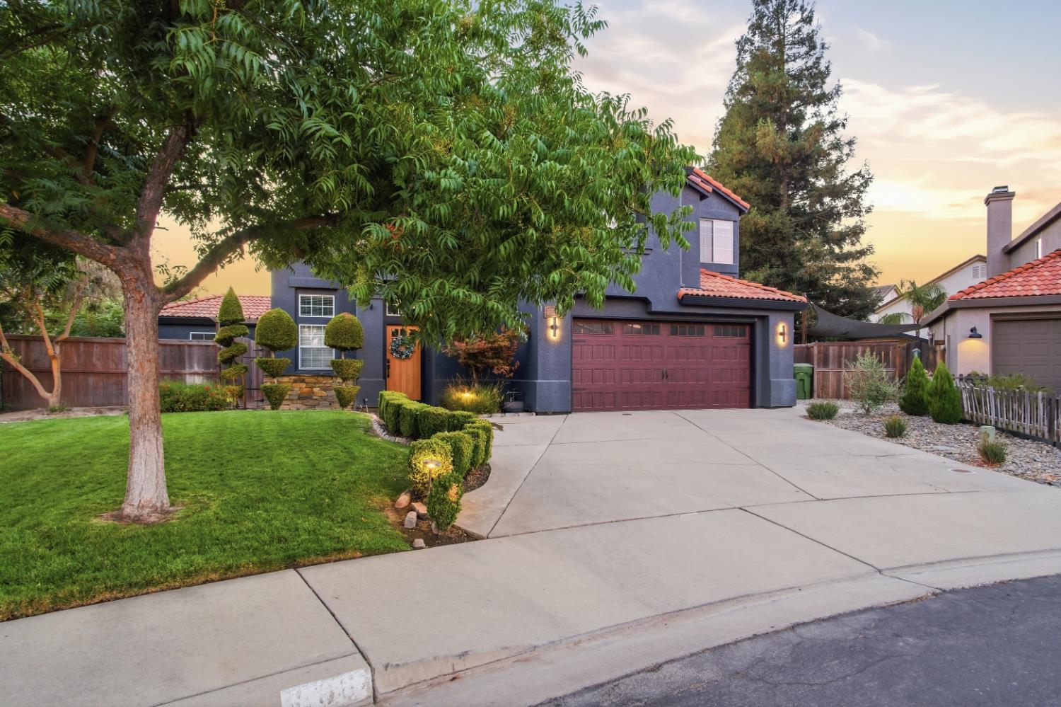 806 Ahern Ct, Turlock, CA 95382