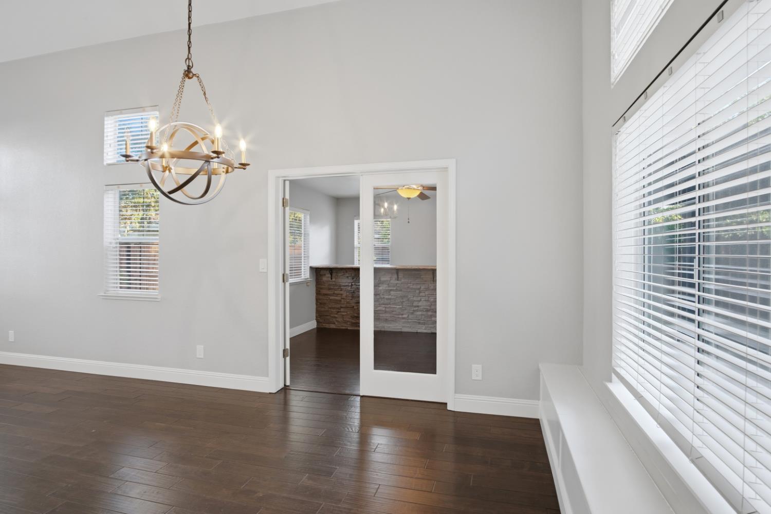 806 Ahern Ct, Turlock, CA 95382