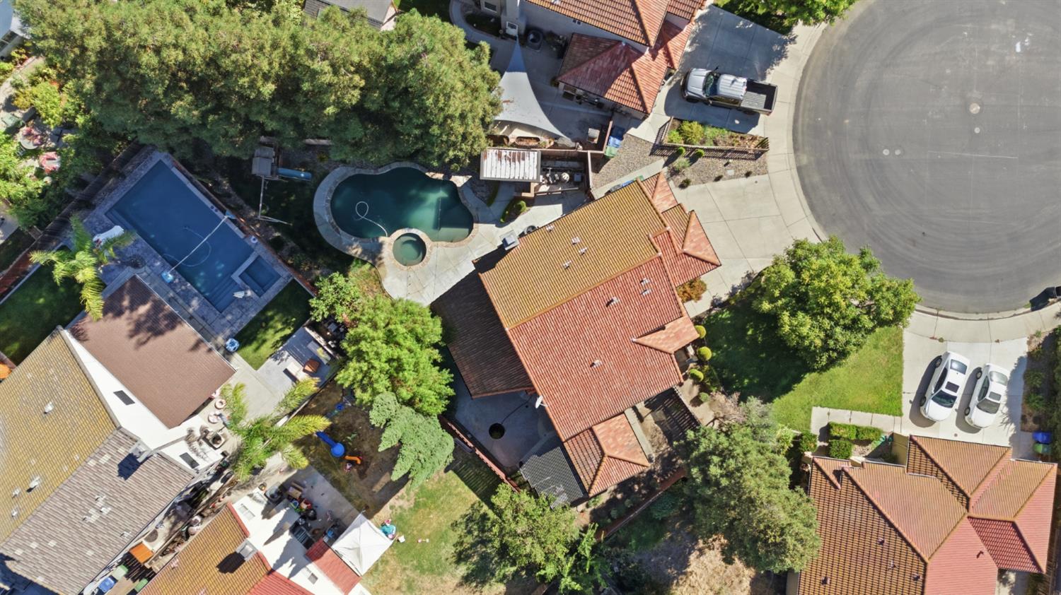 806 Ahern Ct, Turlock, CA 95382