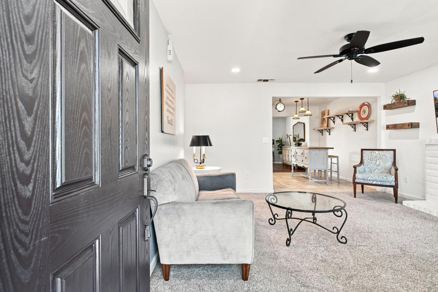 1462 W 4th St, Ripon, CA 95366
