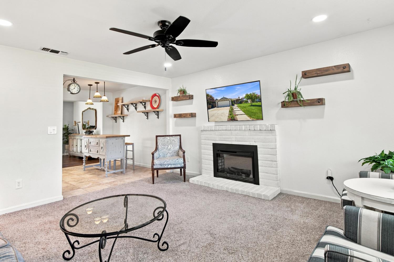 1462 W 4th St, Ripon, CA 95366