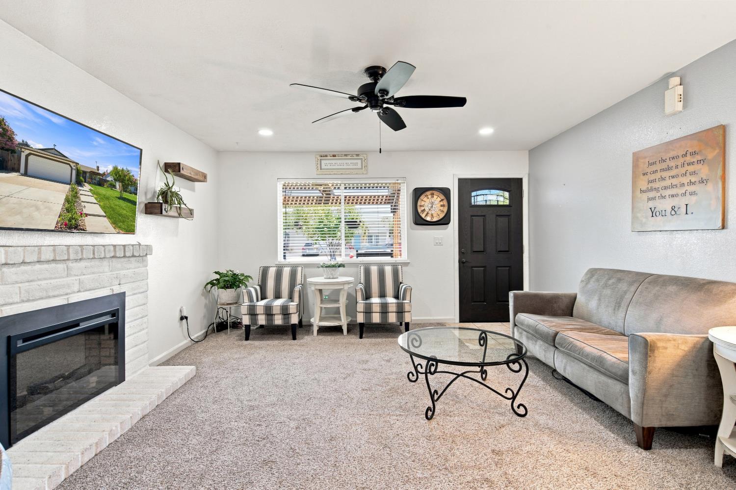 1462 W 4th St, Ripon, CA 95366