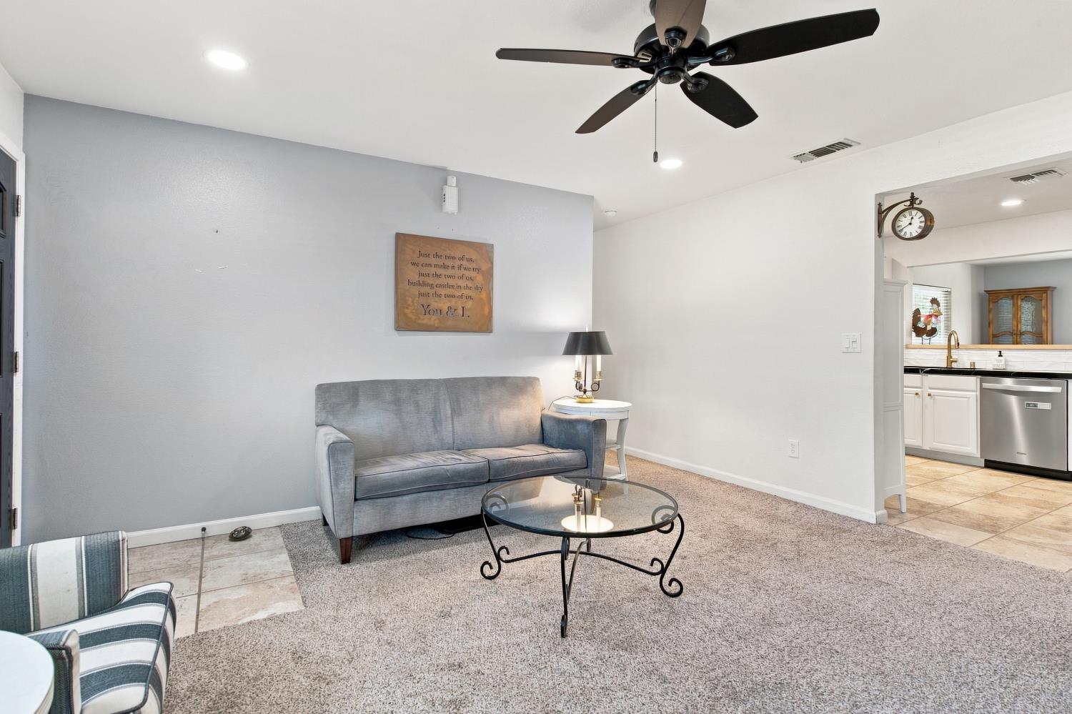 1462 W 4th St, Ripon, CA 95366