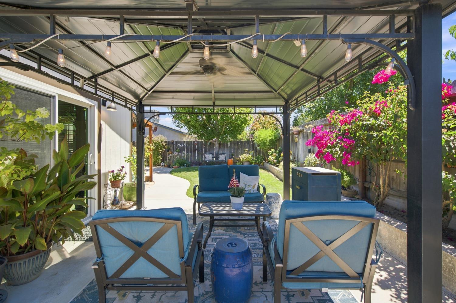 1462 W 4th St, Ripon, CA 95366