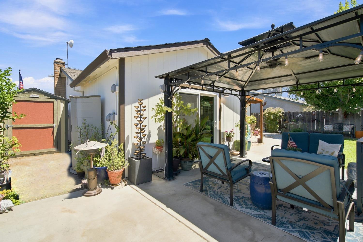 1462 W 4th St, Ripon, CA 95366