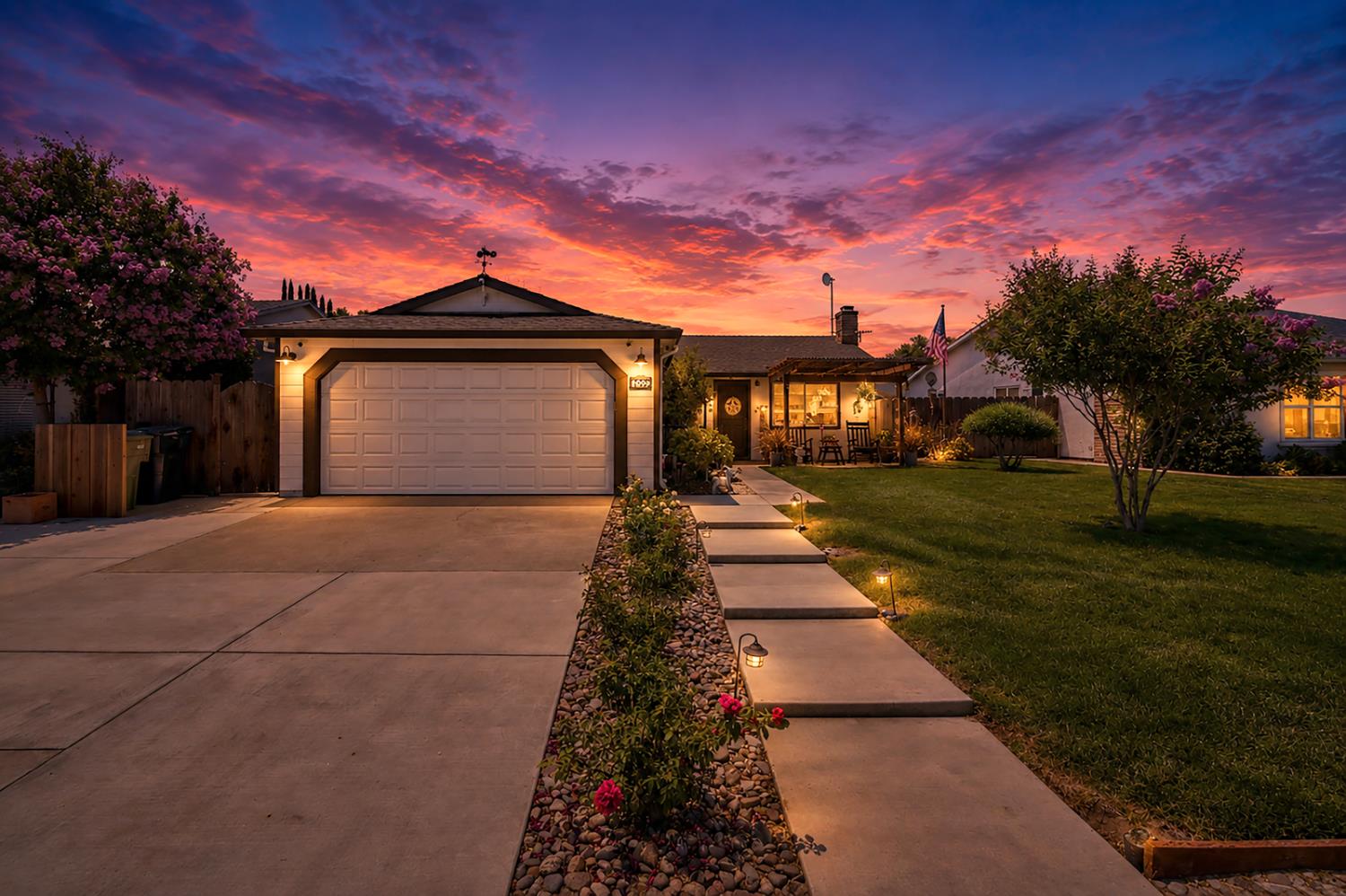 1462 W 4th St, Ripon, CA 95366