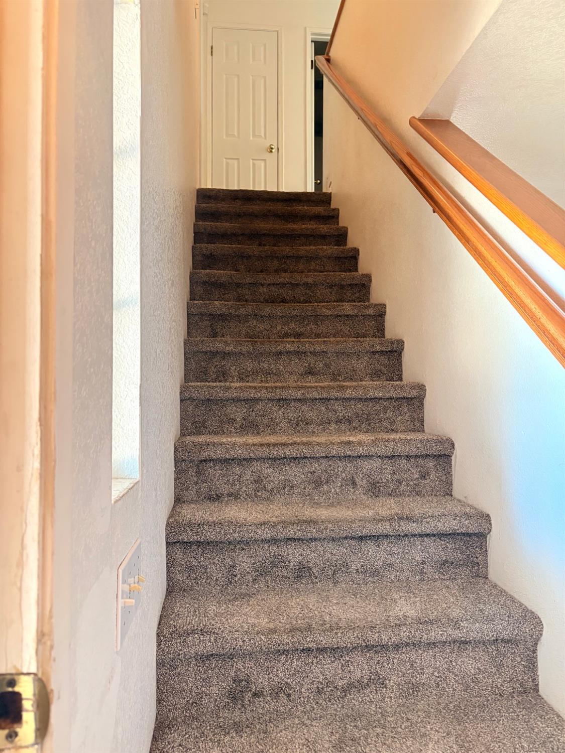 2412 Snyder Ave, Modesto, CA 95356