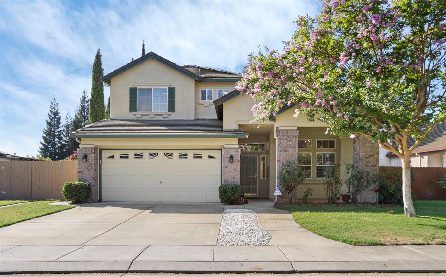 1922 Northgate Dr, Manteca, CA 95336