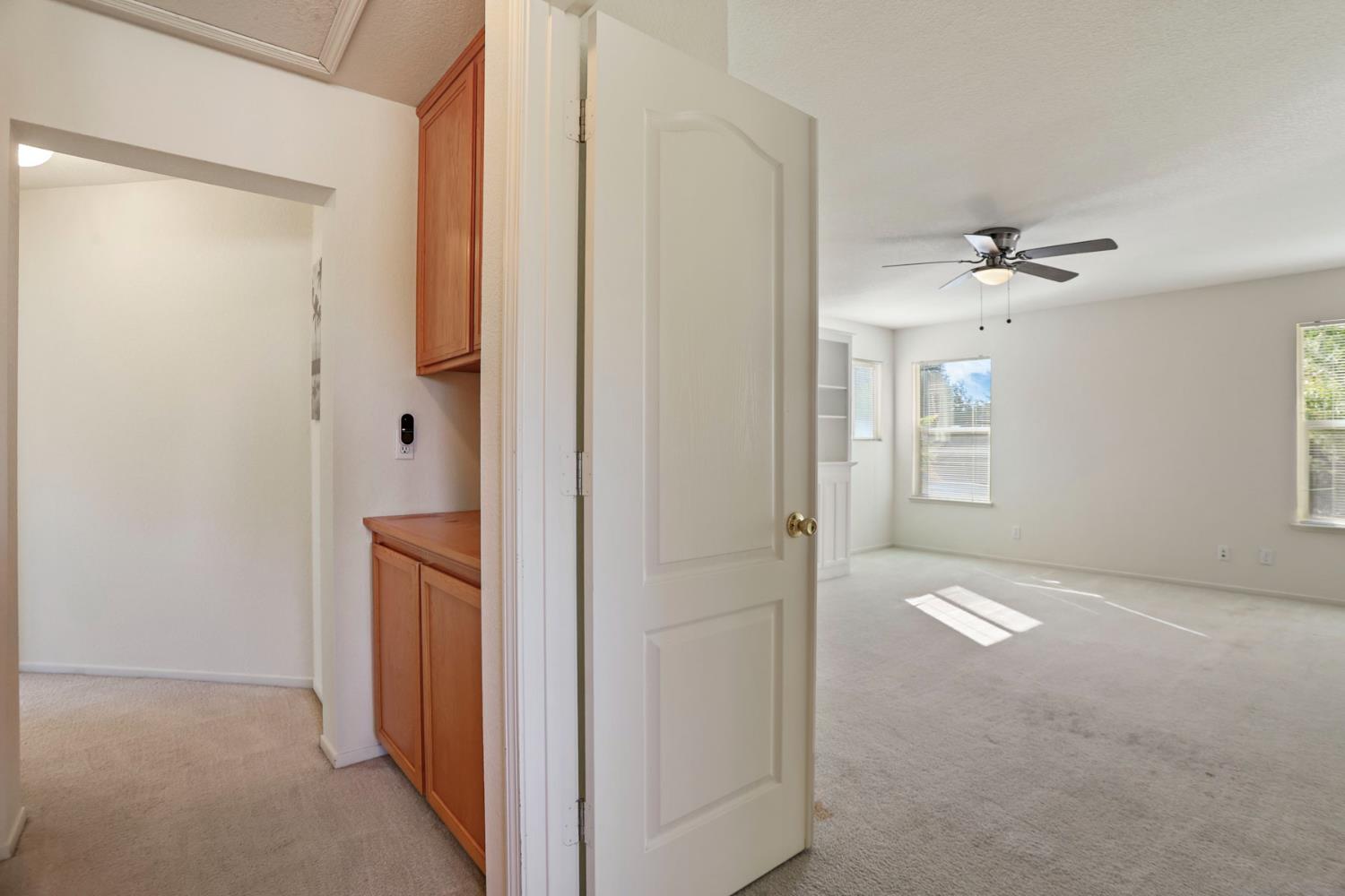 1922 Northgate Dr, Manteca, CA 95336