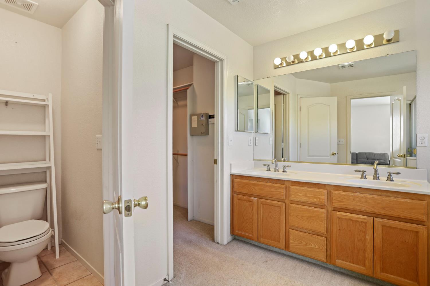 1922 Northgate Dr, Manteca, CA 95336